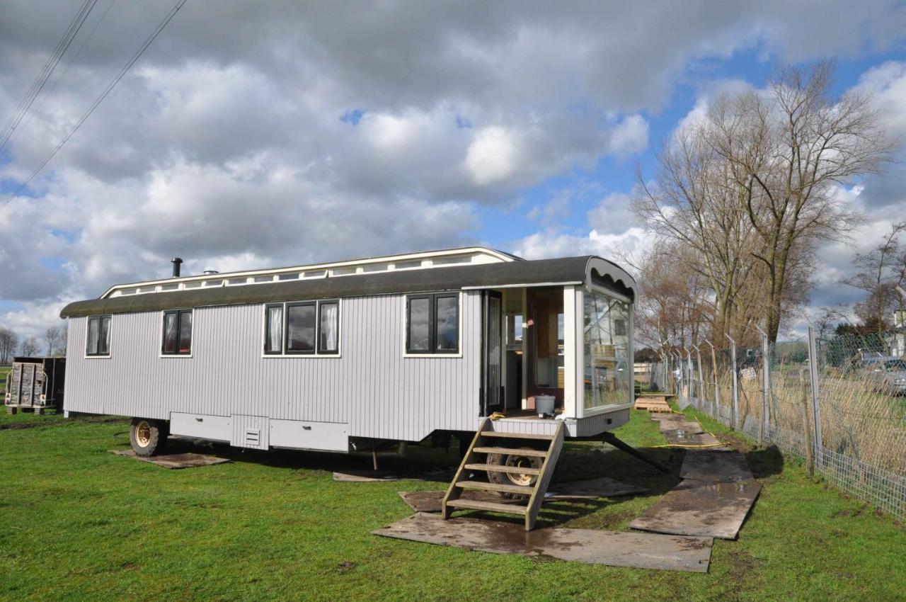 Gypsy Waggon - A Villa On Wheels อัมสเตอร์ดัม ภายนอก รูปภาพ